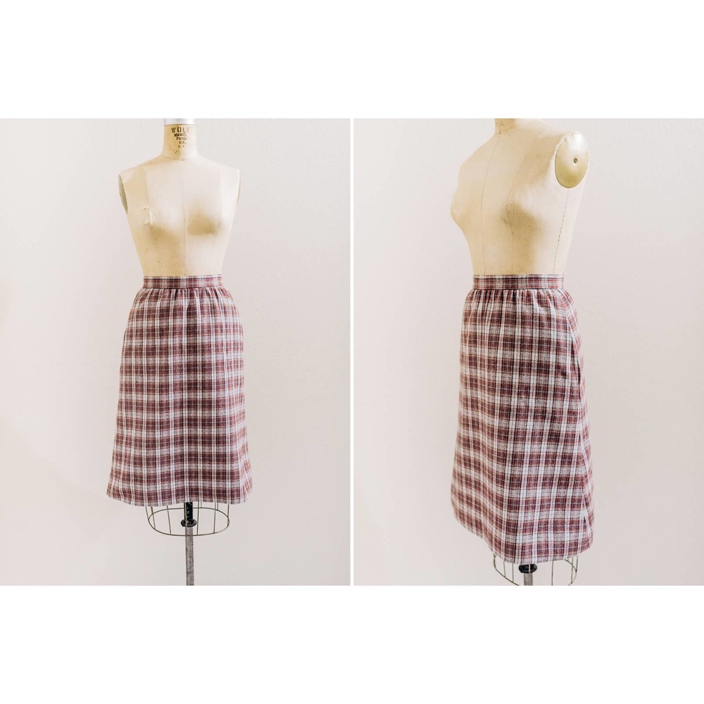 Vintage 70s preppy academia burgundy plaid wool skirt, a-line, pockets! XS XXS​